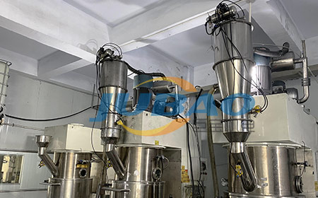 河北某客戶真空上料機現場