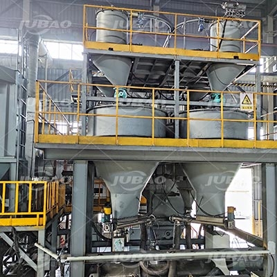 鋰電行業真空上料機現場