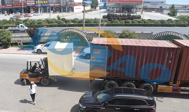 出口國外的一箱貨振動篩今天發貨